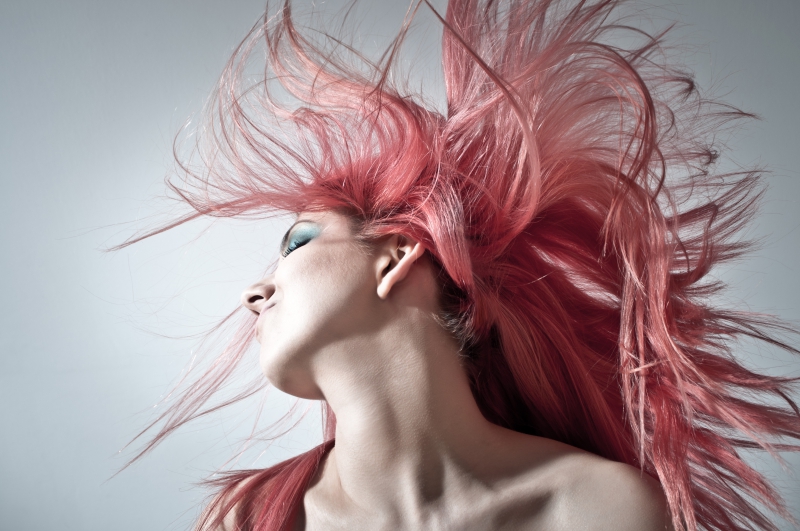 coiffure-GRASSE-min_people-hair-wild-portrait-red-color-606493-pxhere.com